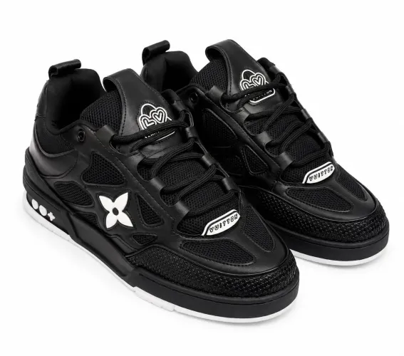 Louis Vuitton Buttersoft Black