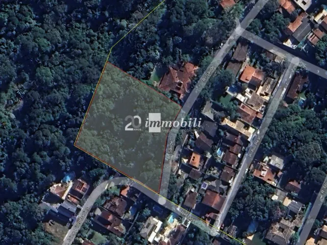 Cond. Vilarejo Vila Diva - LOTE 4.500 m² - Muito VERDE!