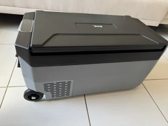 Freezer e Geladeira portátil EOS 35L 12V/24V110V/220V