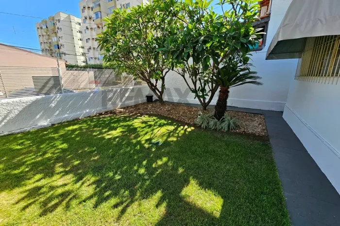 Sobrado Comercial e Residencial à Venda no Jardim Petrópolis em Cuiabá | 192 m², Piscina,