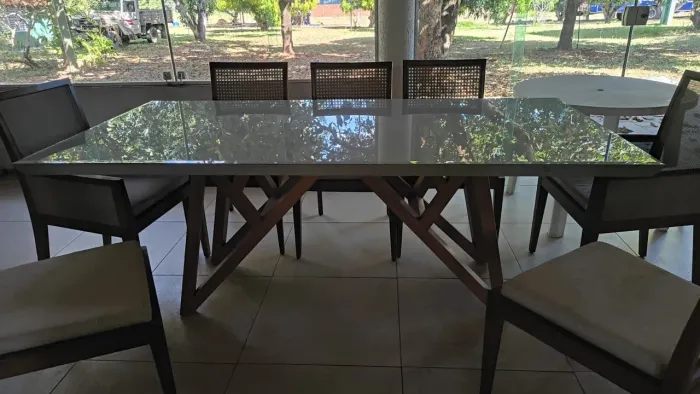 Conjunto de mesa de jantar 2,00m e 8 cadeiras