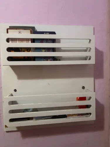 Porta revistas e livros de parede
