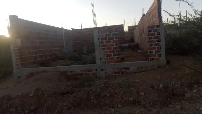 Vende-se terreno em Aurora