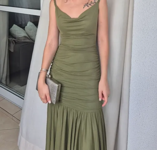 Vestido de Festa Verde Oliva (Marca Koji Store)
