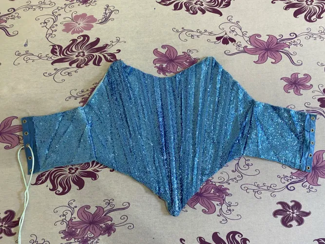 Top brilho azul