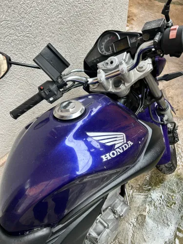 Cb 300 ano 2011 