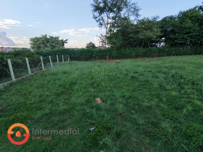 Terreno à venda com 250 m² no Condomínio Vivendas do Parque  Boituva