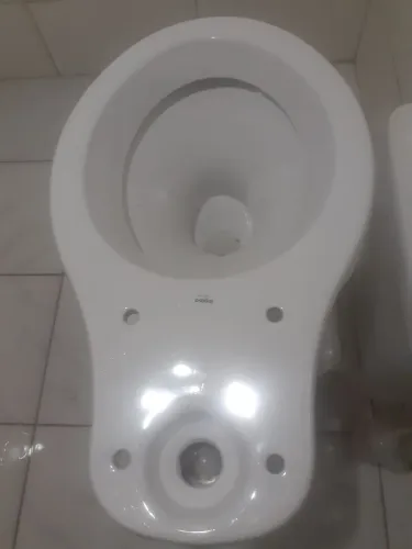 Vaso sanitário cor branca novo para caixa acoplada apenas o vaso
