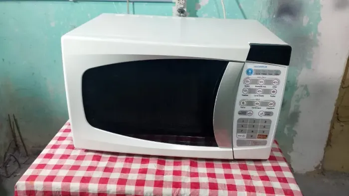 ? MICRO-ONDAS ELECTROLUX 20 LITROS ?
