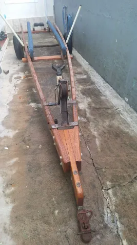 Carretinha de reboque para barco de 5,20M
