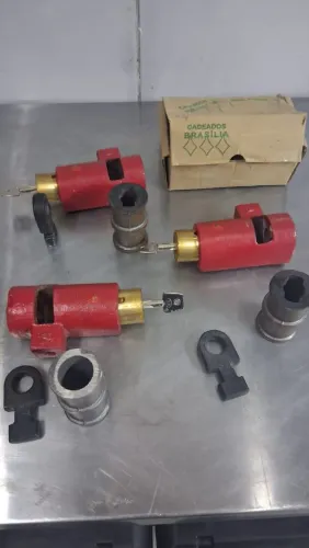Cadeado de chão tetra automatico
