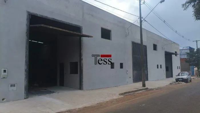 Salão 417 m² Parque dos Buritis, cidade de Mirassol.