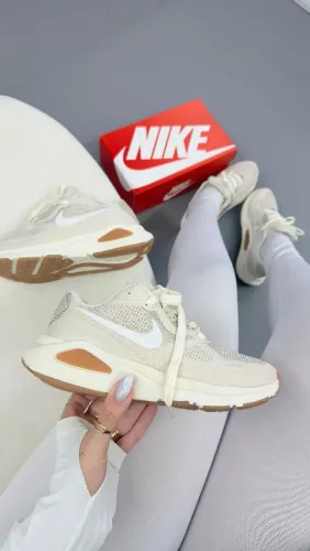 Tênis Nike Run Structure , numeração do 35 ao 39