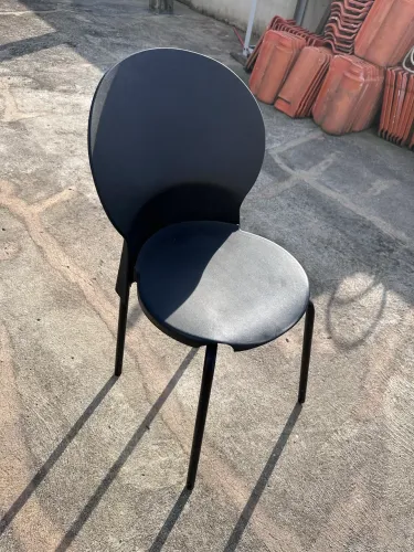 Cadeira de plástico