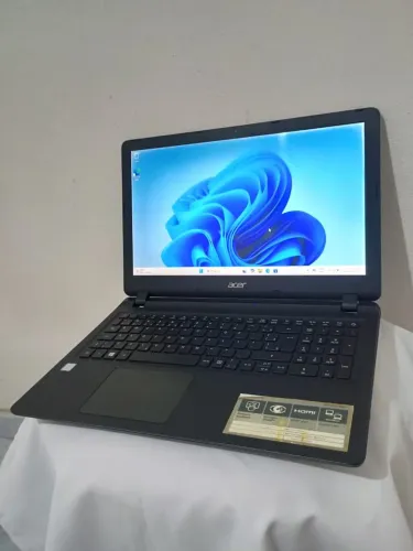 Notebook Acer i3 de 6 geração com bateria boa 