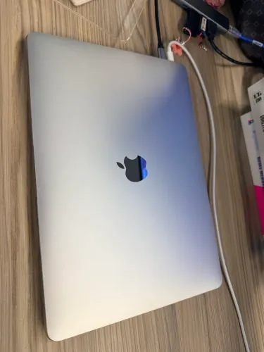 MacBook Air M1 2020, Armazenamento 245gb, Memória 8gb 