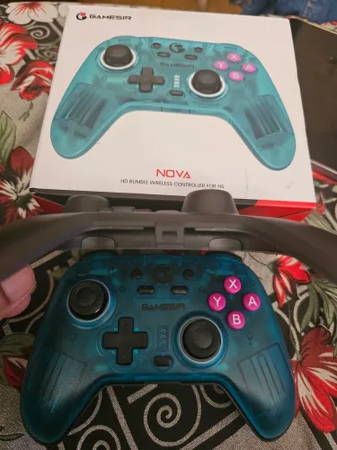 Controle Gamer GameSir T4 Nova<br>Novo  12 meses de garantia<br>Controle Gamer GameSir T4N Nova