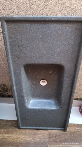 Pia de cozinha usada