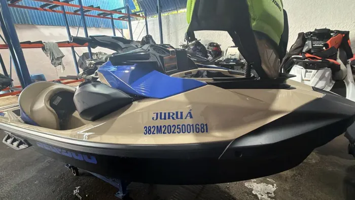 Jet ski muito novo