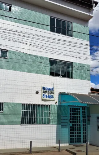 Apartamento no primeiro andar de 2 Quartos - Candanga
