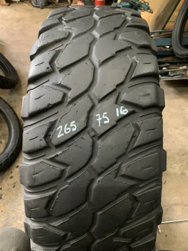 Pneu de Camionete 265/75/16 Vigorous