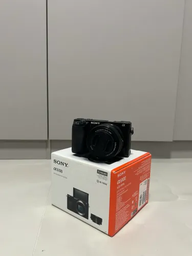 Máquina Fotográfica Sony A6100