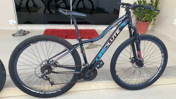 Leve duas bikes pelo preço de uma. 550,00 cada?