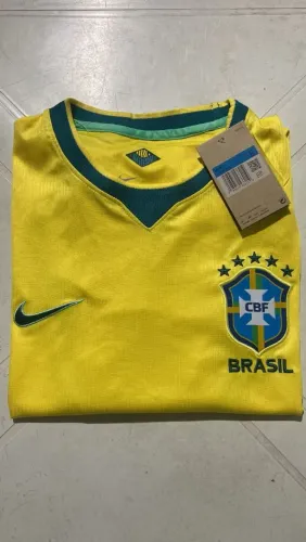 Camisa seleção brasileira ?
