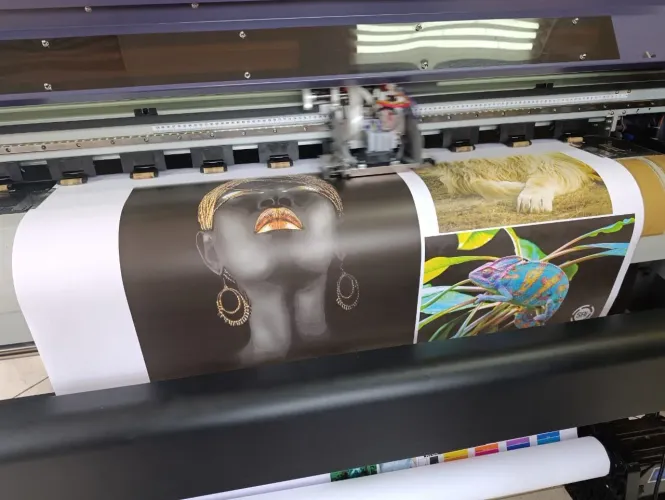 Máquina de Impressão para Comunicação Visual e Papel de Parede, Cabeçote Epson 