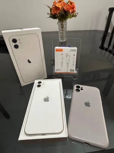 iPhone 11 64Gb - Sem detalhes
