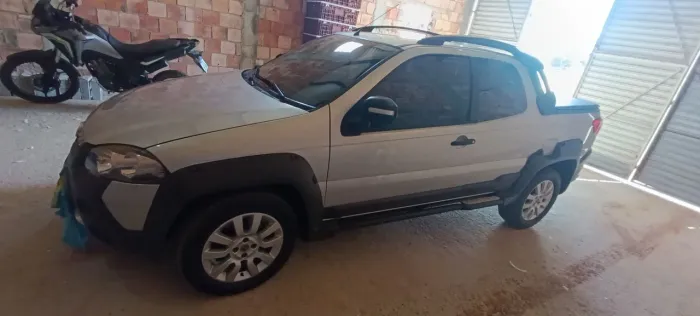 Fiat Strada Adventure1.8/ 1.8 Locker Flex CD 2015