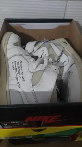 Air Jordan 1 off white 