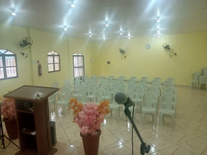 ALUGO /IGREJA