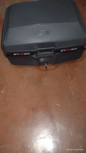 Baú para moto cb 300 completo com suporte e chaves
