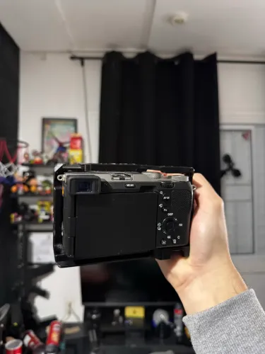 Sony a7c muito nova (oportunidade)