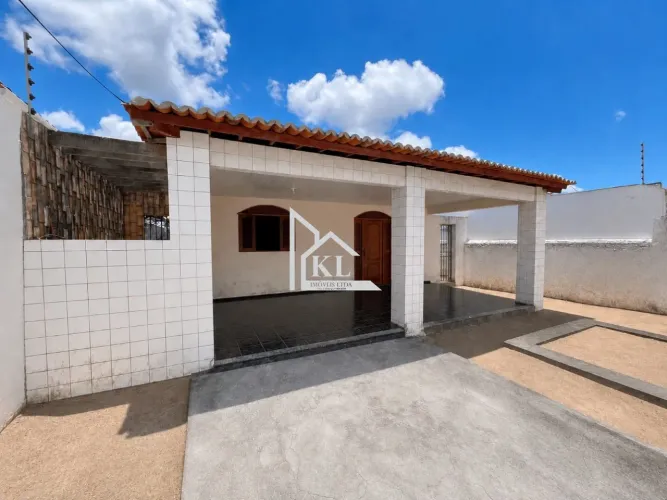 Grande Oportunidade - Casa - 3 Quartos - 145M2 - Ventilada - Bairro Pitimbu