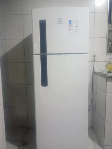 Geladeira Frost Free Electrolux