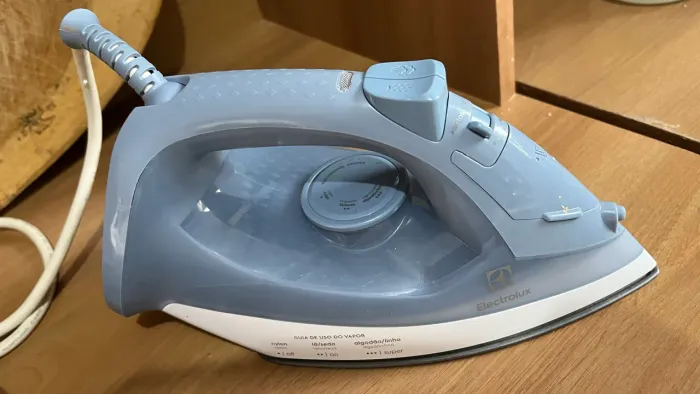 Kit Sanduicheira e Ferro de Passar