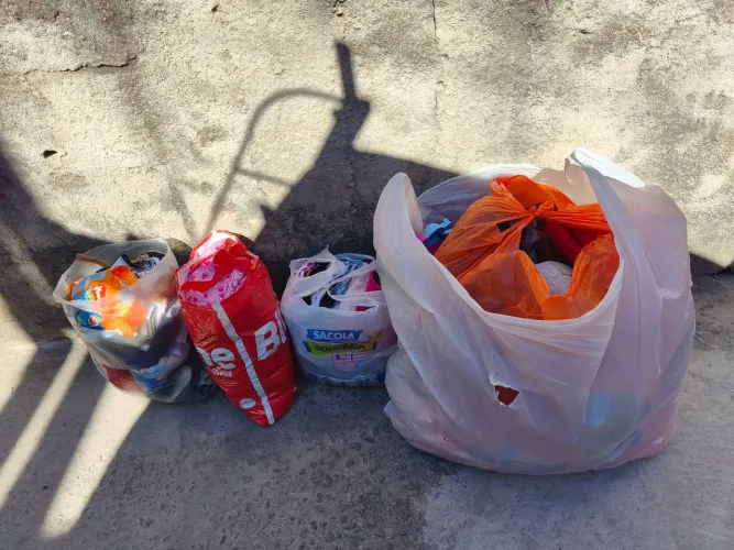 Doação de roupas infantil 