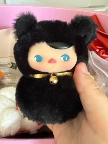 Figure gatinho preto