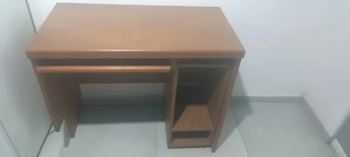 Mesa de Madeira para Computador