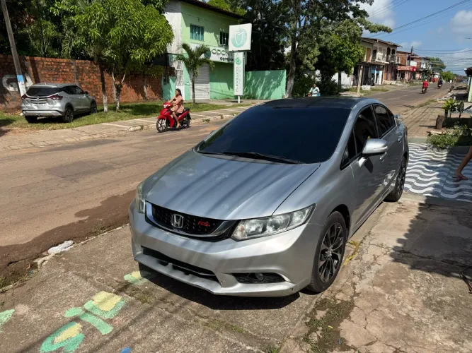 Honda Civic Sedan LXR 2.0 Flexone 16V Aut. 4P 2015