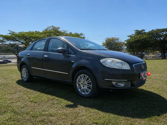 Fiat Linea 1.9/ HLX 1.9/ 1.8 Flex 16V 4P 2010