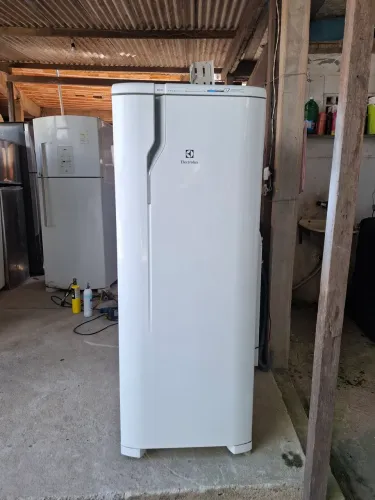 geladeira Electrolux fre39 