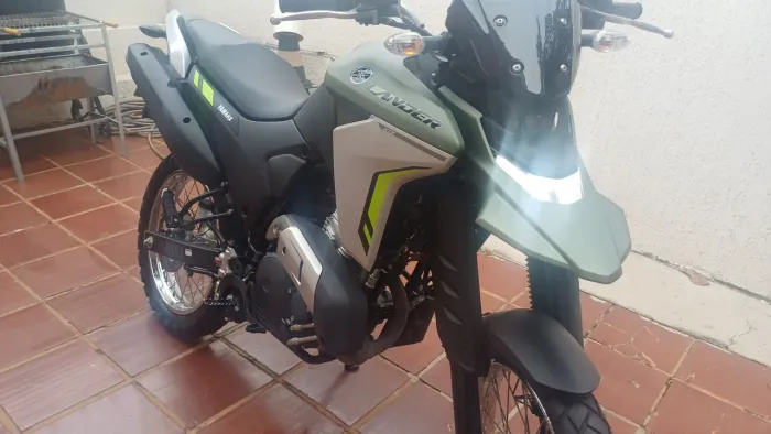 Lander conectado 250cc impecável