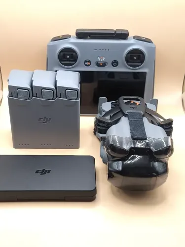 Dji mini 5 pro com 3 baterias de 45 min , Controle com tela , Hub de baterias , filtros ND