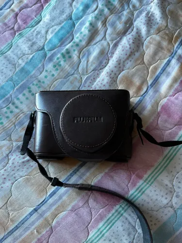 Camera Fujifilm X100