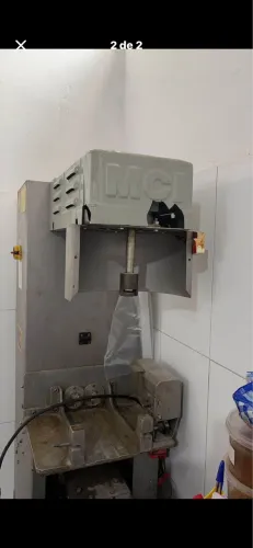 Máquina para produção de salgados liga necessita de concerto