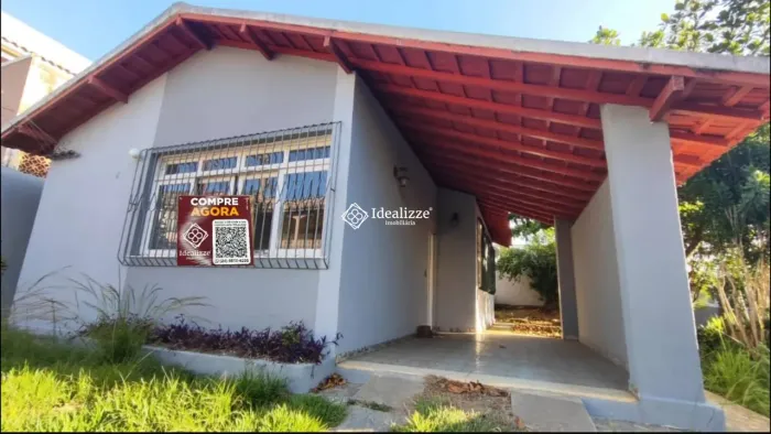 Casa linear a venda no bairro Siderópolis, em Volta Redonda/RJ