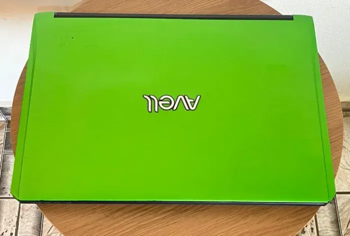 Carcaça de Notebook Avell Titanium G1511